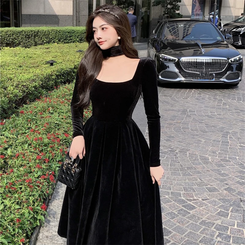 Women Autumn Winter Dress 2022 France Fashion Slash Neck Tunics Ladies Evening Party Dress Solid Velvet Black Midi Vintage Dress
Women Autumn Winter Dress 2022 France Fashion Slash Neck Tunics Ladies Evening Party Dress Solid Velvet Black Midi Vintage Dress
