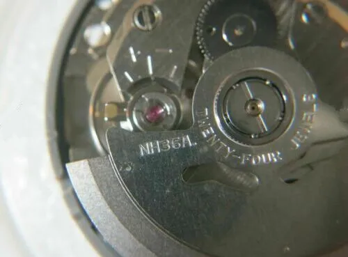 Free Shipping 1pc Brand New Original NH36A Automatic Day Date Movement
Free Shipping 1pc Brand New Original NH36A Automatic Day Date Movement