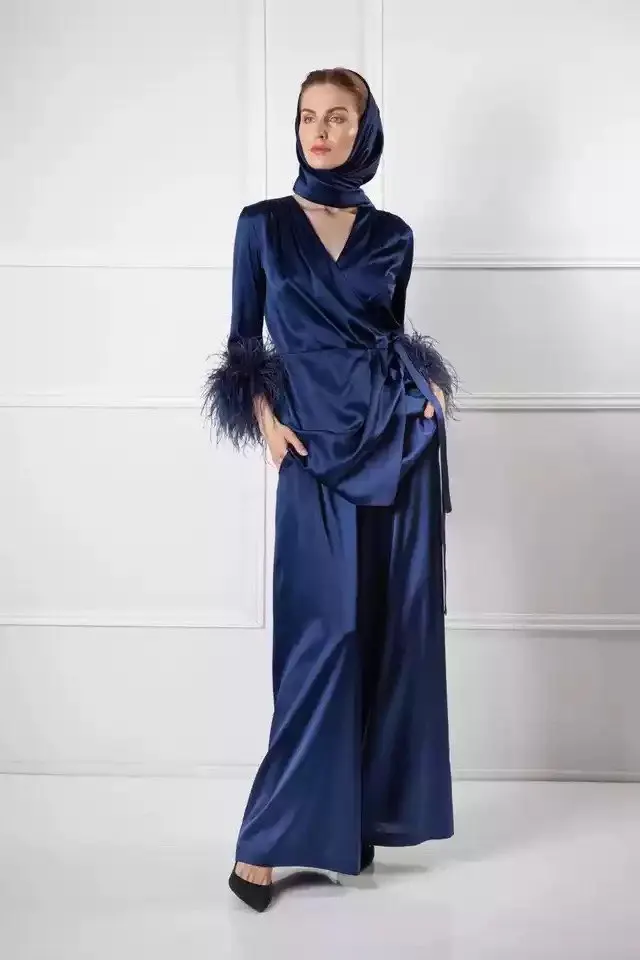 Navy Blue Bathrobe for Women Feather Full Length Lingerie Nightgown Pajamas Sleepwear Women's Luxury Gowns Housecoat Nightwear
Navy Blue Bathrobe for Women Feather Full Length Lingerie Nightgown Pajamas Sleepwear Women's Luxury Gowns Housecoat Nightwear