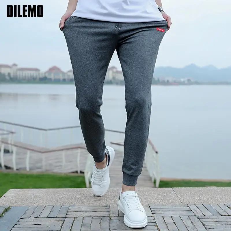 Top Quality New Designer Brand Casual Fashion Strappy Pants For Men Cotton Elastic Trousers Streetwear Men Clothes
Top Quality New Designer Brand Casual Fashion Strappy Pants For Men Cotton Elastic Trousers Streetwear Men Clothes
