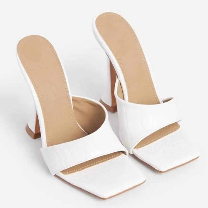 Slippers Women's Summer Wear Fashion Square Head 2021 New Sandals Ytmtloy Indoor Thin Heels House Sapatos Femininos 35-43
Slippers Women's Summer Wear Fashion Square Head 2021 New Sandals Ytmtloy Indoor Thin Heels House Sapatos Femininos 35-43