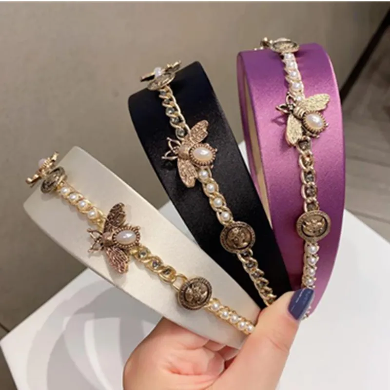 Stars Headdress Luxury Crystals Pearls Hairband Jewelry Metal Bees Head Band Retro Queen Headpiece Women Baroque Headband Tiara
Stars Headdress Luxury Crystals Pearls Hairband Jewelry Metal Bees Head Band Retro Queen Headpiece Women Baroque Headband Tiara