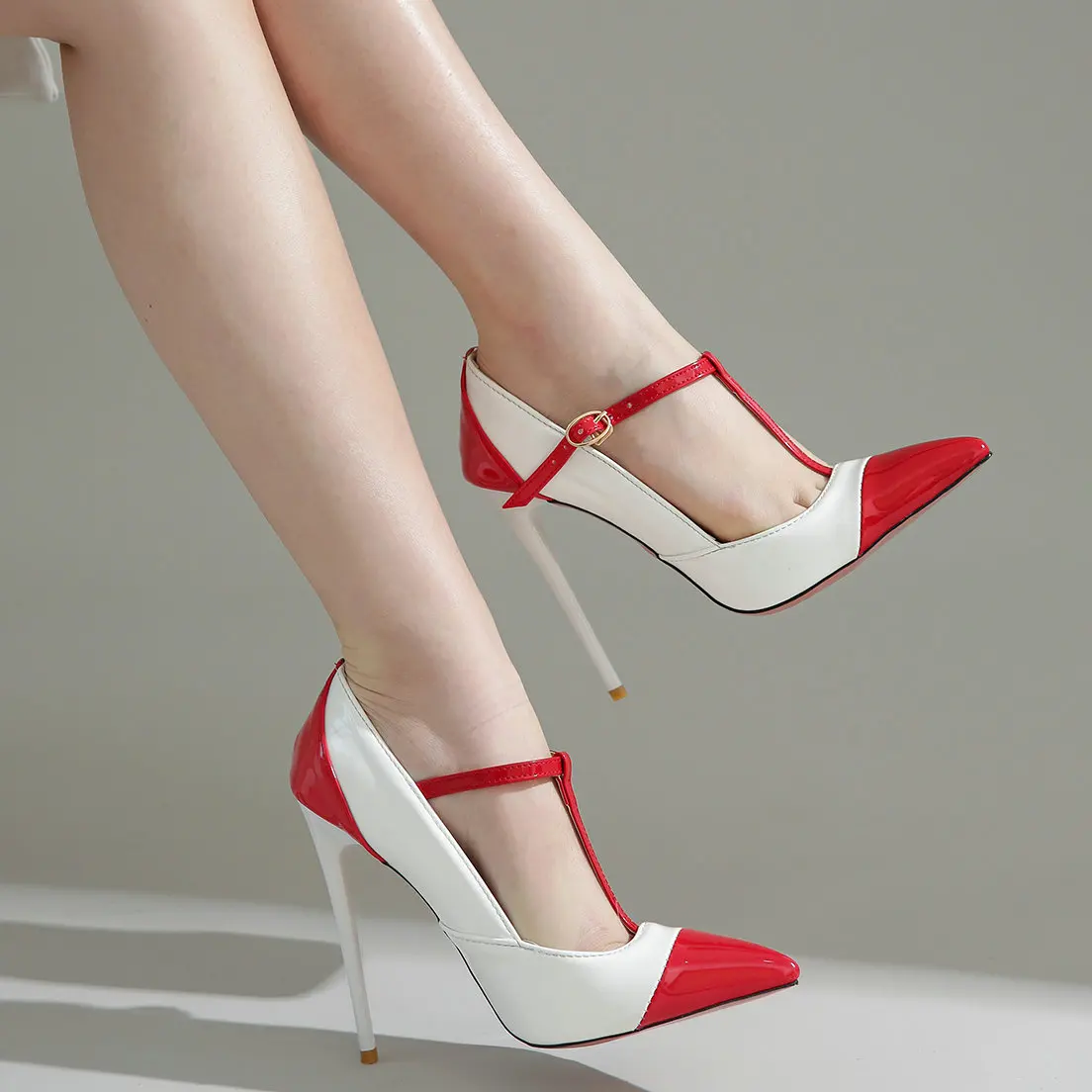Sexy Thin High Heel Women Summer T-Strap Shoes Fashion Buckle Mixed Colors Pumps Ladies Pointed Toe Party Autumn Spring Shoes
Sexy Thin High Heel Women Summer T-Strap Shoes Fashion Buckle Mixed Colors Pumps Ladies Pointed Toe Party Autumn Spring Shoes