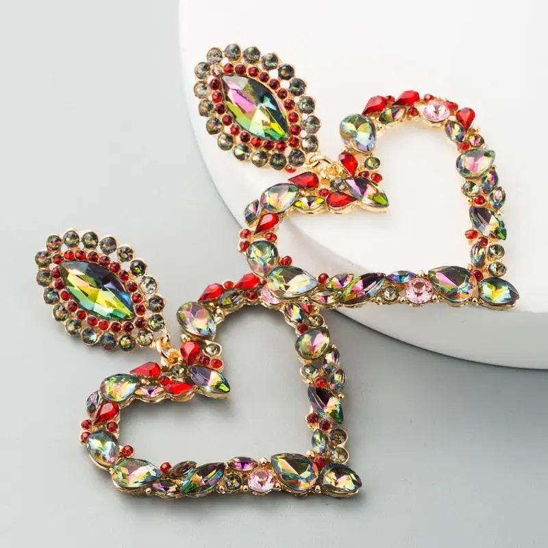 Shiny Rainbow Crystal Rhinestone Large Heart Pendant Dangle Bib Earrings Statement Earrings Women Fashion Jewelry E15E
Shiny Rainbow Crystal Rhinestone Large Heart Pendant Dangle Bib Earrings Statement Earrings Women Fashion Jewelry E15E