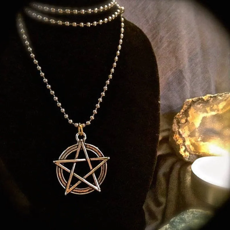 Goth New Supernatural Wicca Pentagram Necklace Pendant Round Bead Chain Long Style Simple Classic Fashion Women Jewelry
Goth New Supernatural Wicca Pentagram Necklace Pendant Round Bead Chain Long Style Simple Classic Fashion Women Jewelry