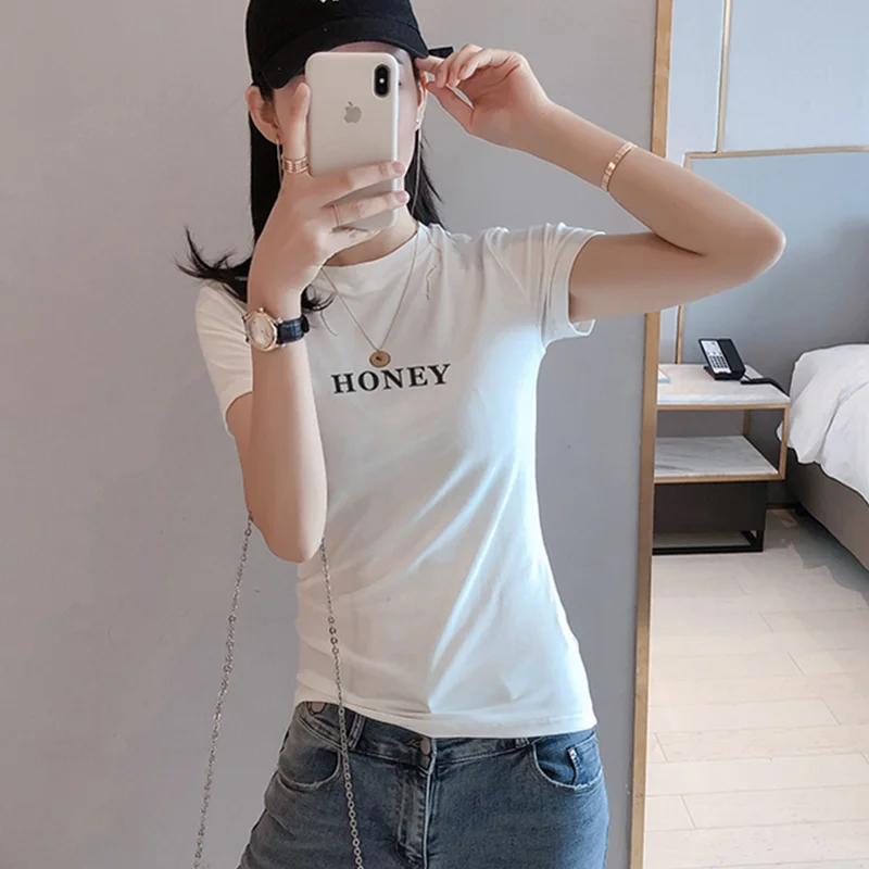2020 new slim short-sleeved T-shirt with embroidery letters all-match bottoming shirt slim elastic round neck top women
2020 new slim short-sleeved T-shirt with embroidery letters all-match bottoming shirt slim elastic round neck top women