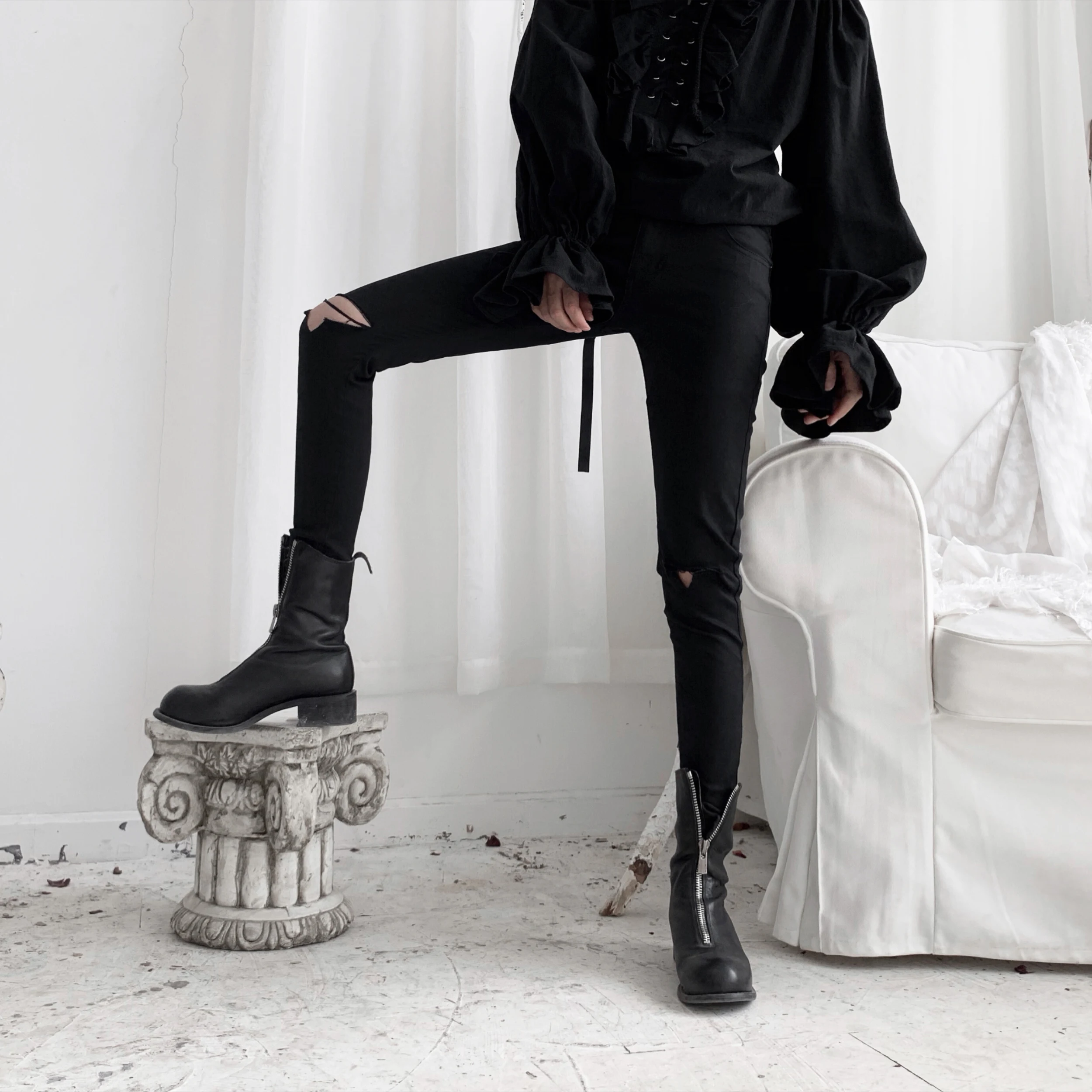 Women's Black Pants Spring And Summer New Large Black Slim Hole Design Fashionable Personalized Black Casual Pants
Women's Black Pants Spring And Summer New Large Black Slim Hole Design Fashionable Personalized Black Casual Pants
