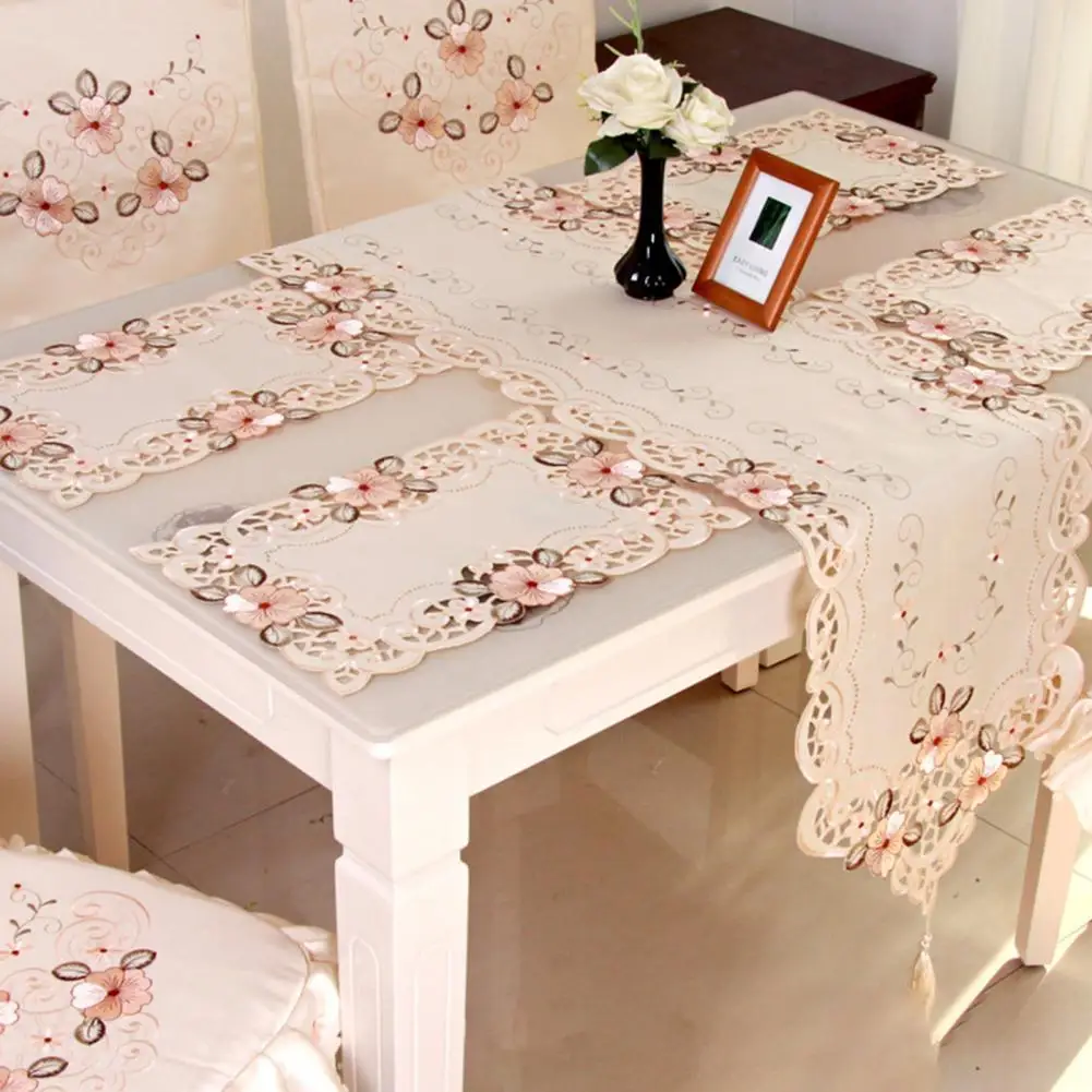 Table Runner Retro Flower Pattern Polypropylene Fibers Non-stain Thickened Table Runner for Home
Table Runner Retro Flower Pattern Polypropylene Fibers Non-stain Thickened Table Runner for Home