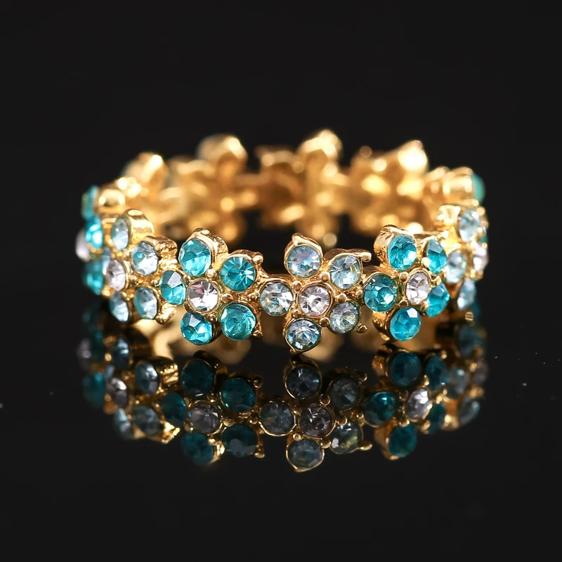 Luxury Wedding Ring for Women Cubic Zirconia Flower Sweet Romantic Wind Rings Jewelry Accessories
Luxury Wedding Ring for Women Cubic Zirconia Flower Sweet Romantic Wind Rings Jewelry Accessories
