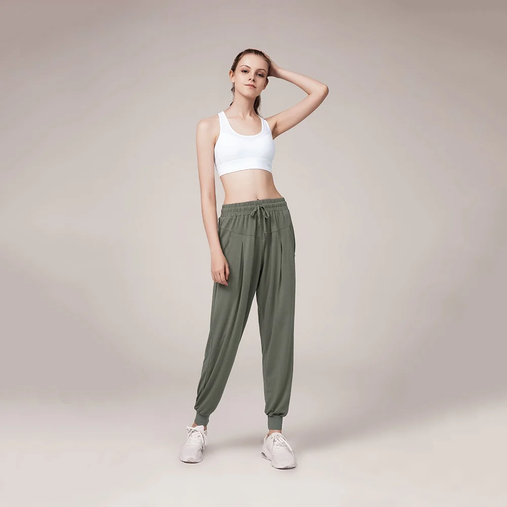 Quick Dry Loose Slime Sports Pants Breathable Women's Foot Running Fitness Solid Color Pocket High Waist Casual Yoga Pants
Quick Dry Loose Slime Sports Pants Breathable Women's Foot Running Fitness Solid Color Pocket High Waist Casual Yoga Pants