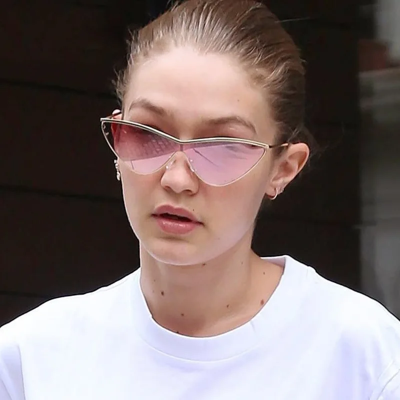 ZXWLYXGX Brand Designer Cat eye Sunglasses Women Brand Vintage Metal Reflective Glasses Women Mirror Retro Oculos De Sol Gafas
ZXWLYXGX Brand Designer Cat eye Sunglasses Women Brand Vintage Metal Reflective Glasses Women Mirror Retro Oculos De Sol Gafas