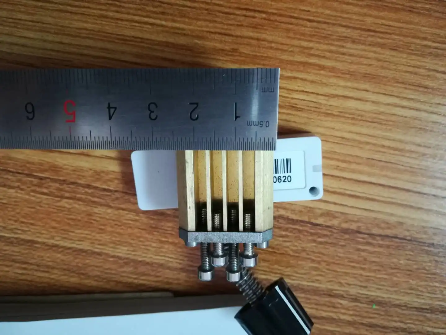 4lines Brass fonts type holder for HP241/HP241B coding machine
4lines Brass fonts type holder for HP241/HP241B coding machine