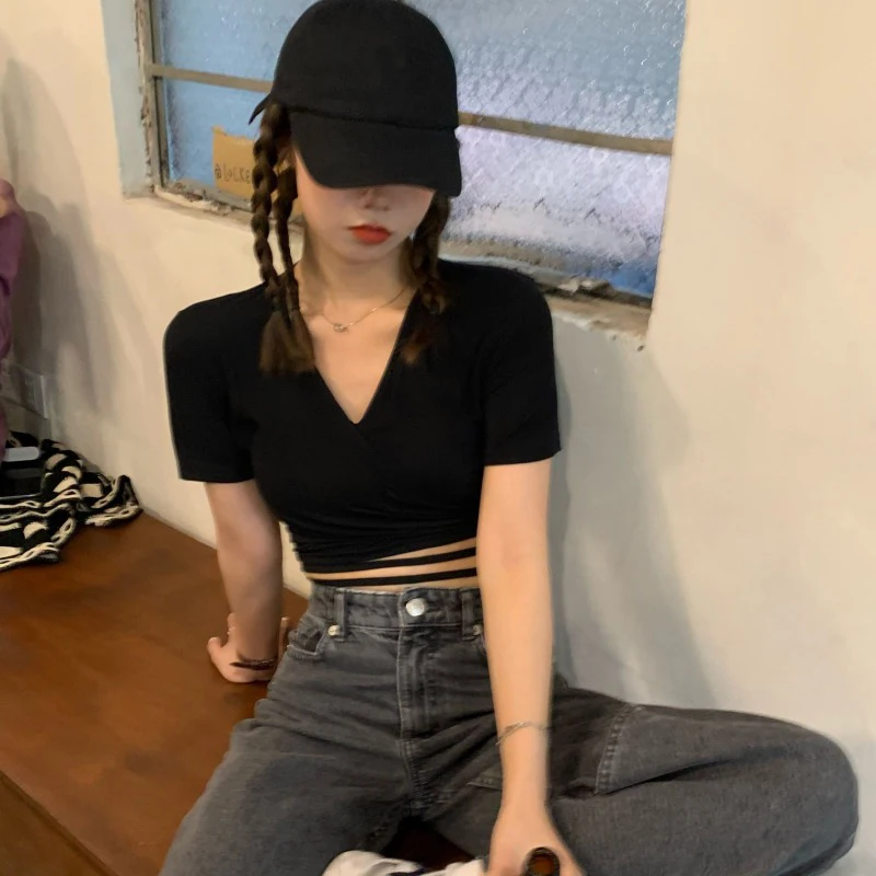 Summer Style Black V-neck Women's Clothing Bandage T Shirts Slim Ladies Crop Top Korean Fashion Clothes Female Tees New
Summer Style Black V-neck Women's Clothing Bandage T Shirts Slim Ladies Crop Top Korean Fashion Clothes Female Tees New
