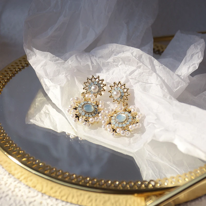 Trendy 14K Real Gold Plated Crystal Flowers Drop Earrings for Women Charming Jewelry AAA Zirconia S925 Silver Needle Party Gift
Trendy 14K Real Gold Plated Crystal Flowers Drop Earrings for Women Charming Jewelry AAA Zirconia S925 Silver Needle Party Gift
