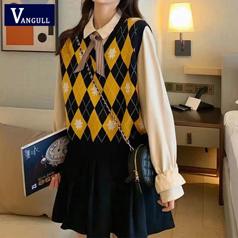 Vangull Argyle Plaid Women Sweater Vest V-Neck Vintage Knitted Pullover Vest New Soft Korean style Loose Sleeveless tank Tops
Vangull Argyle Plaid Women Sweater Vest V-Neck Vintage Knitted Pullover Vest New Soft Korean style Loose Sleeveless tank Tops