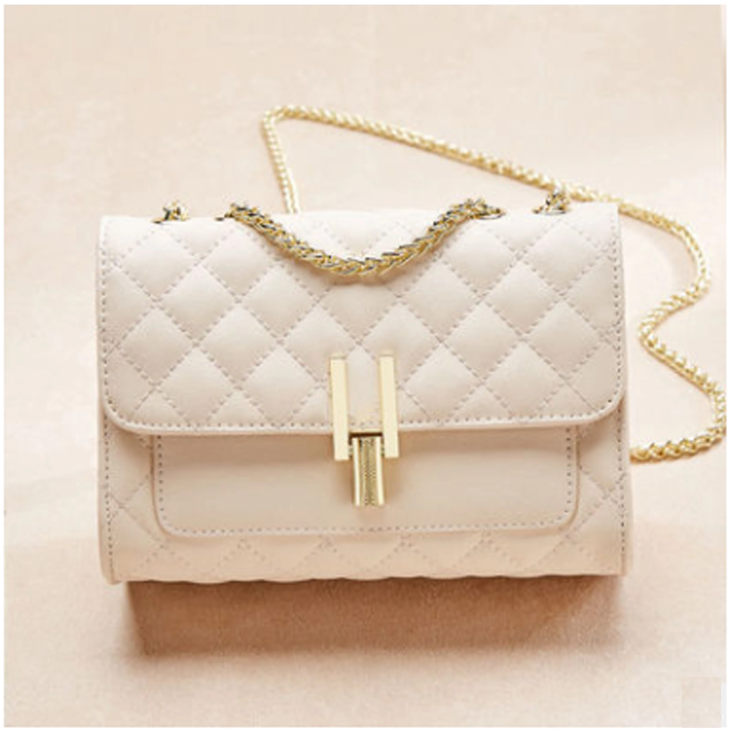 2021 New Trendy Fashion All-match Small Fragrance Style Diamond Chain Leather Shoulder Bag
2021 New Trendy Fashion All-match Small Fragrance Style Diamond Chain Leather Shoulder Bag