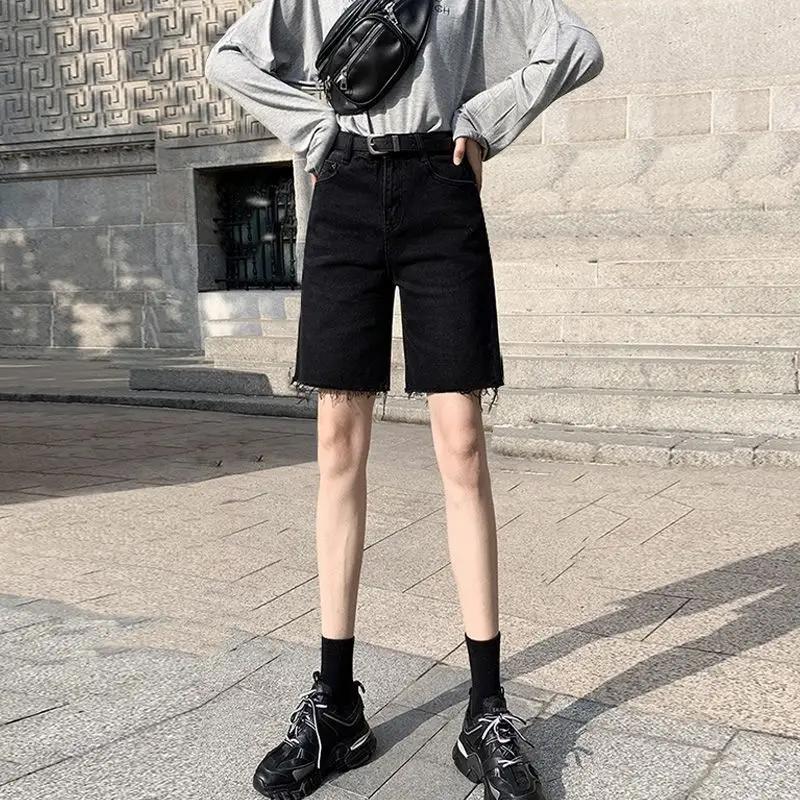 GOOHOJIO 2021 Summer New High Waist Slim Denim Shorts Women Fashion Plus Size Shorts Ladies Sexy Female Knee Length Trousers
GOOHOJIO 2021 Summer New High Waist Slim Denim Shorts Women Fashion Plus Size Shorts Ladies Sexy Female Knee Length Trousers