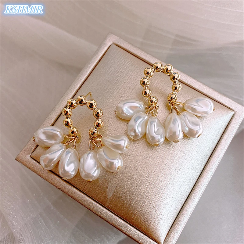 Premium Vintage Baroque Pearl Geometric Pendants Luxury Fashion Women's Earrings Exquisite Girls Unusual Jewelry Accessories
Premium Vintage Baroque Pearl Geometric Pendants Luxury Fashion Women's Earrings Exquisite Girls Unusual Jewelry Accessories