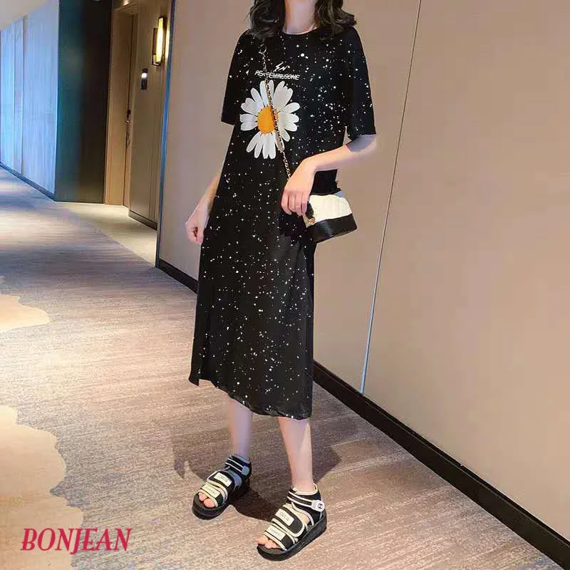 Women Daisy Sequin Dress Summer Short Sleeve Loose Casual Gray Black Dresses Bottoming Print Plus Size O-Neck Women Korean Cloth
Women Daisy Sequin Dress Summer Short Sleeve Loose Casual Gray Black Dresses Bottoming Print Plus Size O-Neck Women Korean Cloth
