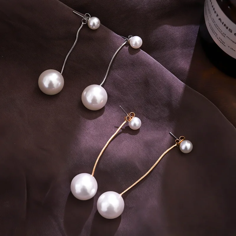 Charmsmic High Quality Imitation Pearl Dangle Earrings For Women Sexy Night Club Jewelry Decoration Metal Chain Drop Earrings
Charmsmic High Quality Imitation Pearl Dangle Earrings For Women Sexy Night Club Jewelry Decoration Metal Chain Drop Earrings