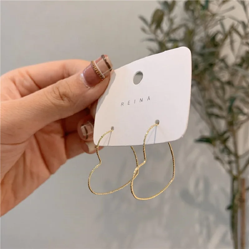 2020 New Women's Earrings Fashion Geometry Heart Metal Exaggerated Earrings For Women Bride's Party Gifts Jewelry Wholesale
2020 New Women's Earrings Fashion Geometry Heart Metal Exaggerated Earrings For Women Bride's Party Gifts Jewelry Wholesale