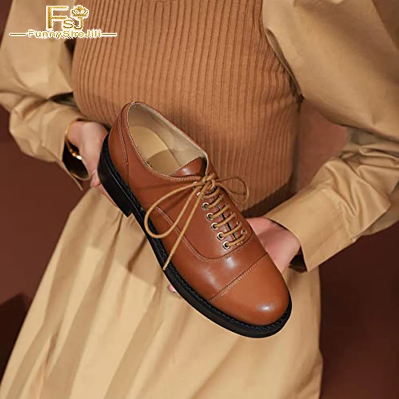 FSJ Women Retro Perforated Lace-up Oxford Pumps Comfy Low Chunky Heel Leather Ladies Girl Date Dress Flat Heel Shoes 2021 Autumn
FSJ Women Retro Perforated Lace-up Oxford Pumps Comfy Low Chunky Heel Leather Ladies Girl Date Dress Flat Heel Shoes 2021 Autumn