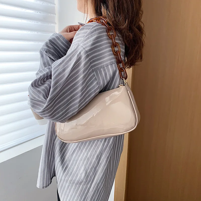 Shoulder Bags Underarm Bag Handbag Female Baguette Bags Women Fashion Purse Retro Acrylic Chain Simple PU Leather Designer Bag
Shoulder Bags Underarm Bag Handbag Female Baguette Bags Women Fashion Purse Retro Acrylic Chain Simple PU Leather Designer Bag