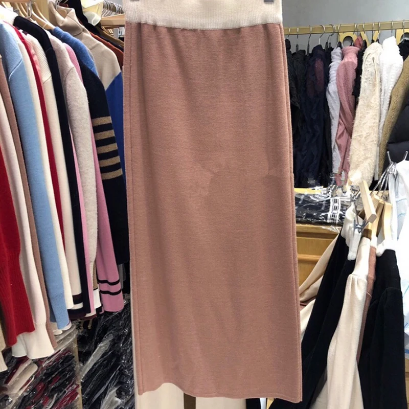 Autumn Winter Women Knitted Two Piece Set O-Neck Splicing Cardigan Sweater Tops + High Waist Midi Skirts Suit Fashion Vintage
Autumn Winter Women Knitted Two Piece Set O-Neck Splicing Cardigan Sweater Tops + High Waist Midi Skirts Suit Fashion Vintage