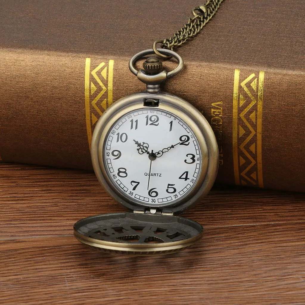 Фото Часы наручные кварцевые с римскими цифрами в винтажном стиле | Наручные часы