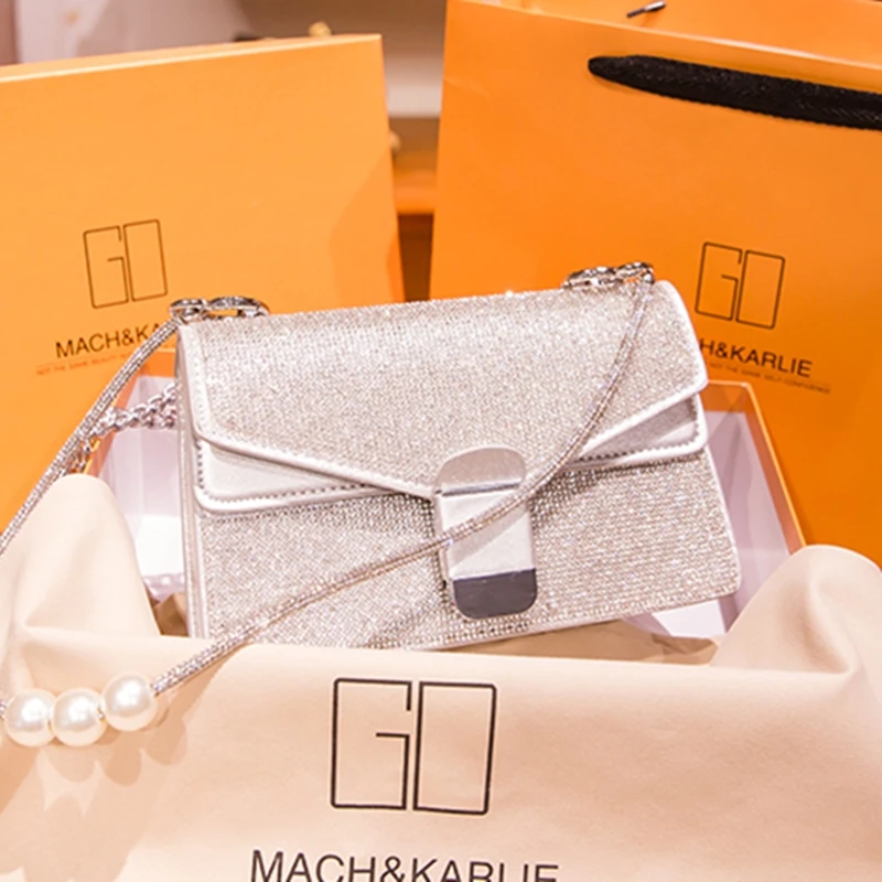 Genuine Leather Chain Armpit Bag Niche Designer Pearl Diamond Small Square Bag 2021 New Luxury Fashion Shoulder Messenger Bags
Genuine Leather Chain Armpit Bag Niche Designer Pearl Diamond Small Square Bag 2021 New Luxury Fashion Shoulder Messenger Bags