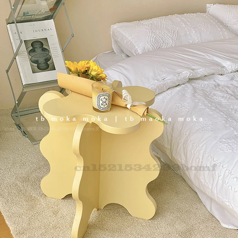 Ins Style Bedside Table Living Room Sofa Petal Side Table Small Fashionable Storage Table Small Coffee Table
Ins Style Bedside Table Living Room Sofa Petal Side Table Small Fashionable Storage Table Small Coffee Table
