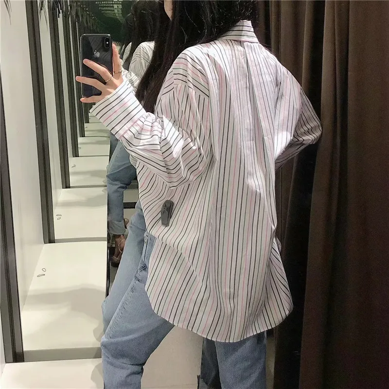 Za 2021 Women Spring Blouses Striped Oversize Shirt Woman Casual Long Sleeve Top Female Loose Asymmetric Button Up Shirt Tunic
Za 2021 Women Spring Blouses Striped Oversize Shirt Woman Casual Long Sleeve Top Female Loose Asymmetric Button Up Shirt Tunic