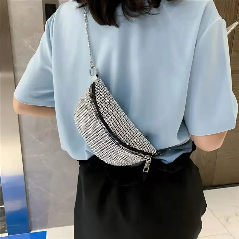 Sequins Waist Packs Shoulder Bag For Women Solid Color Shine Decoration 2021 Summer New Designer Nylon All-Match Cross-Body Bags
Sequins Waist Packs Shoulder Bag For Women Solid Color Shine Decoration 2021 Summer New Designer Nylon All-Match Cross-Body Bags