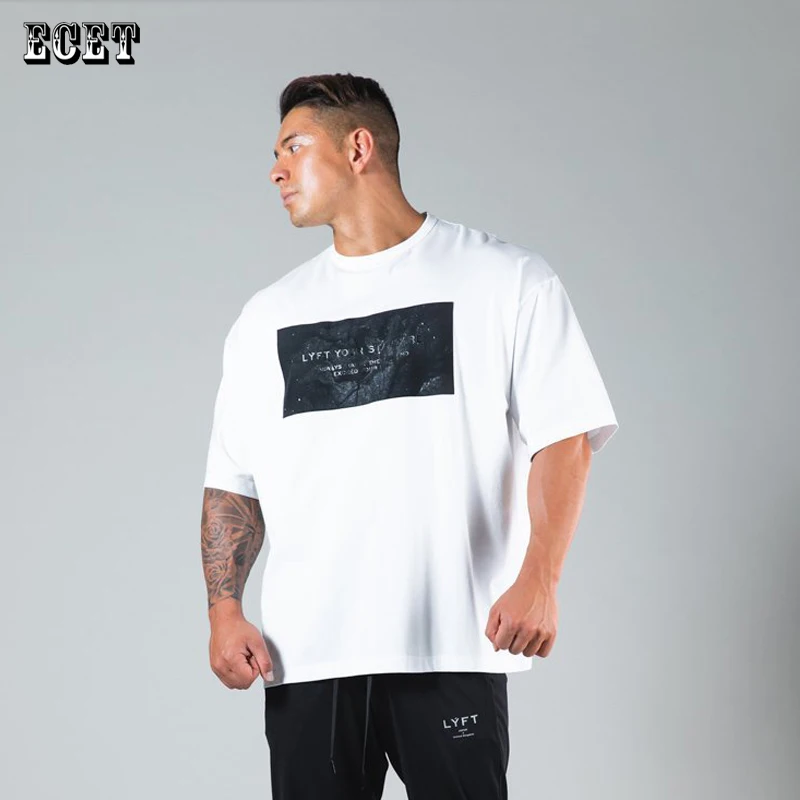 Loose cotton summer men's T-shirt jogger streetwear fashion casual short-sleeved tops muscle men's fitness sportswear
Loose cotton summer men's T-shirt jogger streetwear fashion casual short-sleeved tops muscle men's fitness sportswear