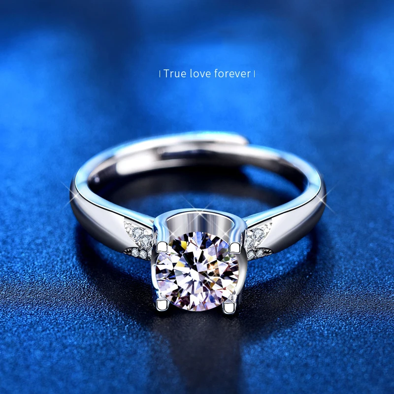 Moissanite laboratory-made luxury wedding party 1.0/2.0 carat CT VVS1 D color S925 sterling silver ring woman gift
Moissanite laboratory-made luxury wedding party 1.0/2.0 carat CT VVS1 D color S925 sterling silver ring woman gift