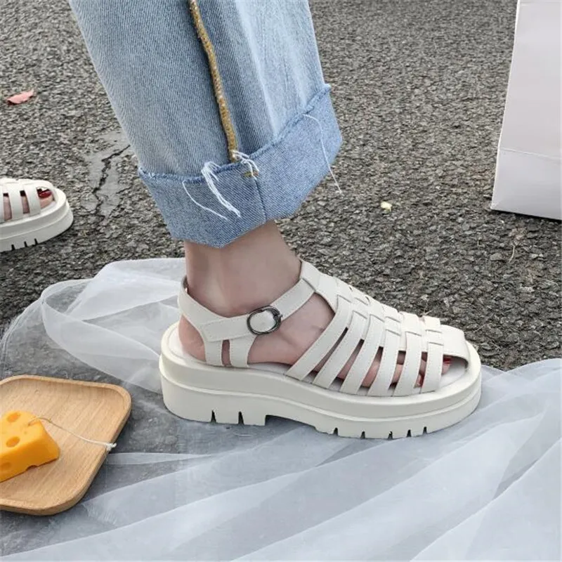 New women's sandals fashion Baotou thin strap combination thick bottom light and comfortable all-match casual sandals women
New women's sandals fashion Baotou thin strap combination thick bottom light and comfortable all-match casual sandals women