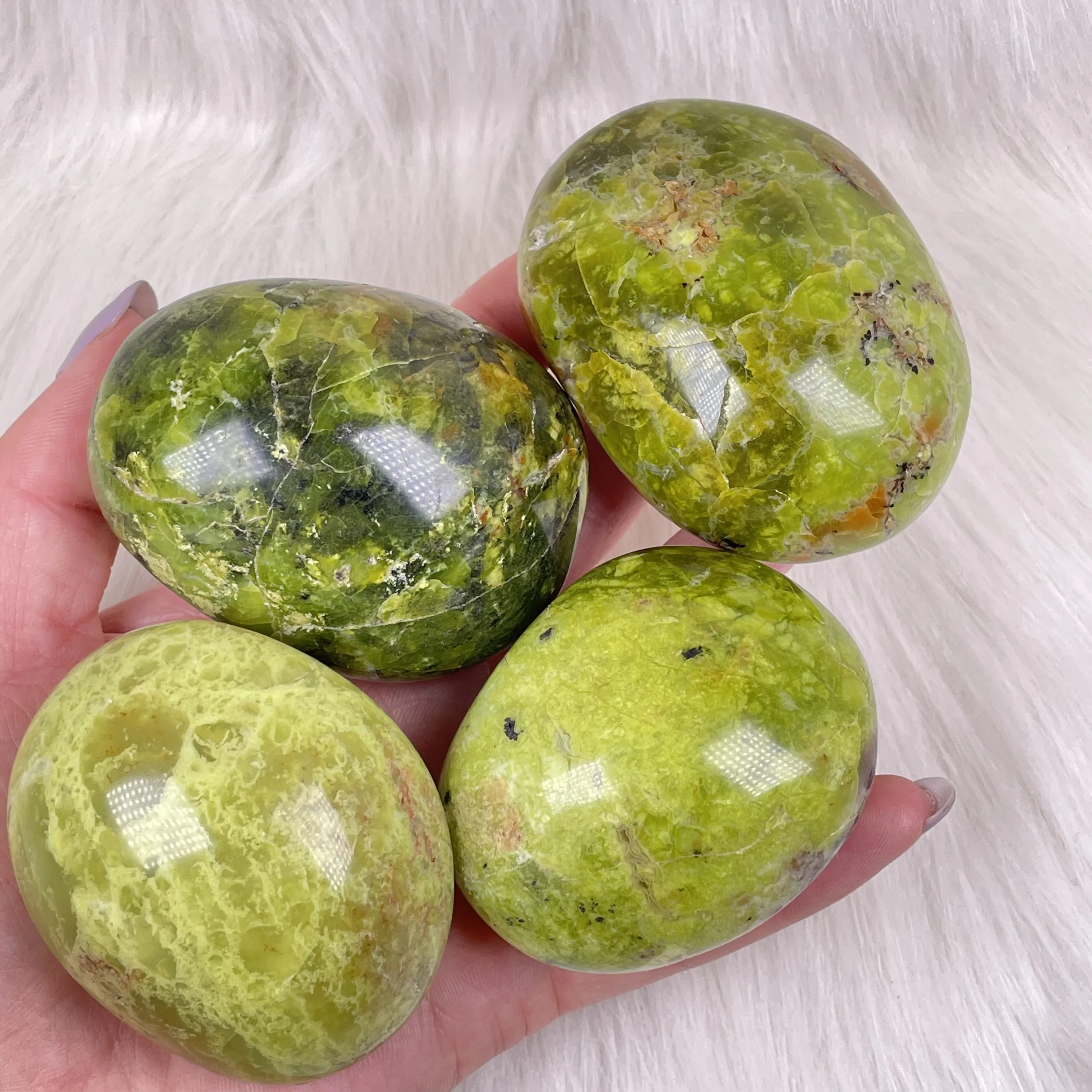 Natural Green Opal Palm Massage Crystal Quartz Healing Reiki Home Decoration
Natural Green Opal Palm Massage Crystal Quartz Healing Reiki Home Decoration