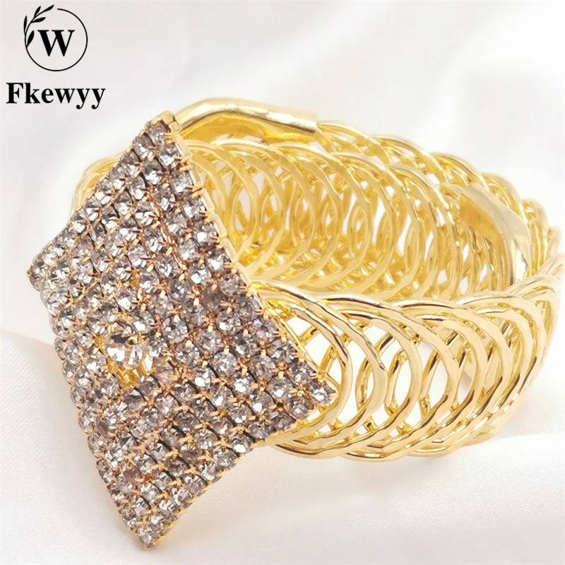 Fkewyy Luxury Bracelets For Women Fashion Accessories Designer Square Jewelry Gold Plated Adjustable Bracelet Rhinestone Jewelry
Fkewyy Luxury Bracelets For Women Fashion Accessories Designer Square Jewelry Gold Plated Adjustable Bracelet Rhinestone Jewelry