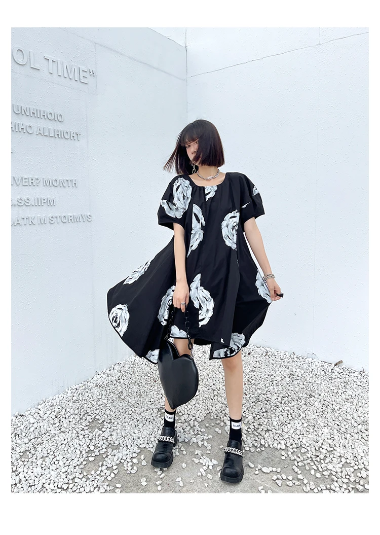 2021 Summer Women Short Sleeve O-neck Oversized Print Dresses French Style Streetwear Gothic Loose Big Swing Mid-long Dress
2021 Summer Women Short Sleeve O-neck Oversized Print Dresses French Style Streetwear Gothic Loose Big Swing Mid-long Dress
