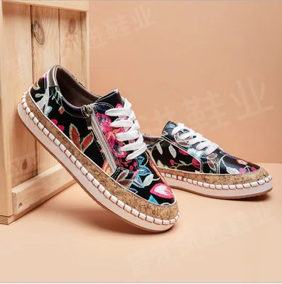 single printing tie flat-soled Color shoes women's direct sales shallow-mouthed casual parrot board shoes 2021 Walking shoes
single printing tie flat-soled Color shoes women's direct sales shallow-mouthed casual parrot board shoes 2021 Walking shoes
