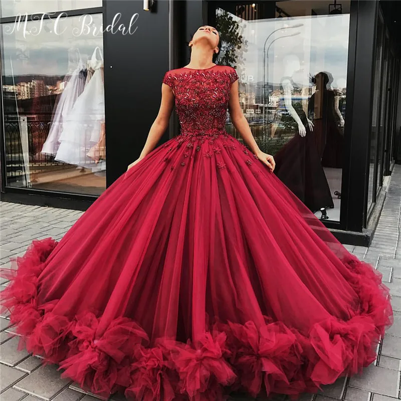 Robe De Soiree Red Ball Gown Luxury Dubai Prom Dresses 2019 Exquisite Beaded Flowers Tulle Evening Gowns Custom Made
Robe De Soiree Red Ball Gown Luxury Dubai Prom Dresses 2019 Exquisite Beaded Flowers Tulle Evening Gowns Custom Made