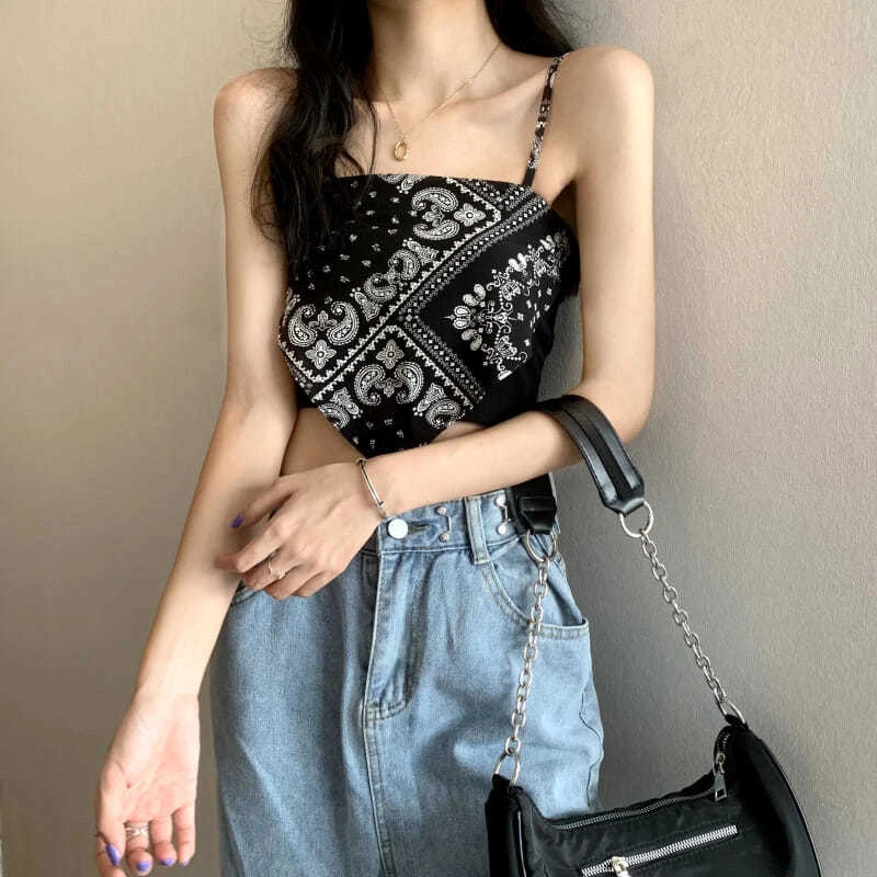2021 new cashew flower camisole women's top summer crop top T-shirt female retro ins wild ethnic style halter top women
2021 new cashew flower camisole women's top summer crop top T-shirt female retro ins wild ethnic style halter top women