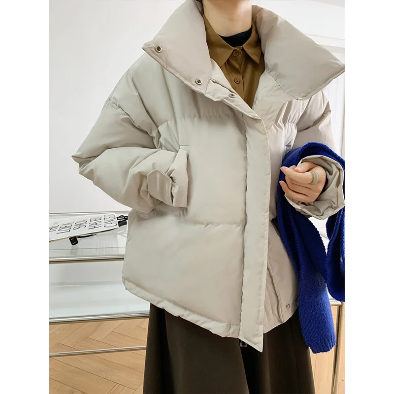 Women's Loose Bread Cotton Coat Fashion Jacket New Solid Color Zipper Padded Outwear Winter Parkas Stand Warm Collar Short Coats
Women's Loose Bread Cotton Coat Fashion Jacket New Solid Color Zipper Padded Outwear Winter Parkas Stand Warm Collar Short Coats