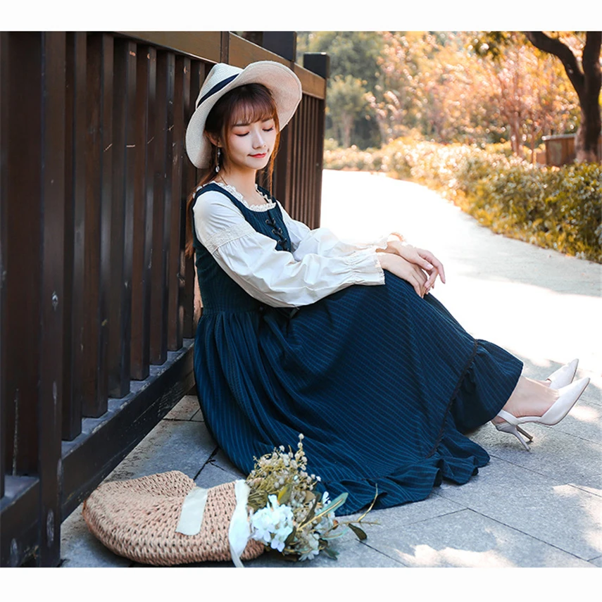 2020 Vintage Women French Style Dresses Medieval Palace Princess Elegant Vestido Retro Victorian Long Sleeve Bandage Party Wear
2020 Vintage Women French Style Dresses Medieval Palace Princess Elegant Vestido Retro Victorian Long Sleeve Bandage Party Wear