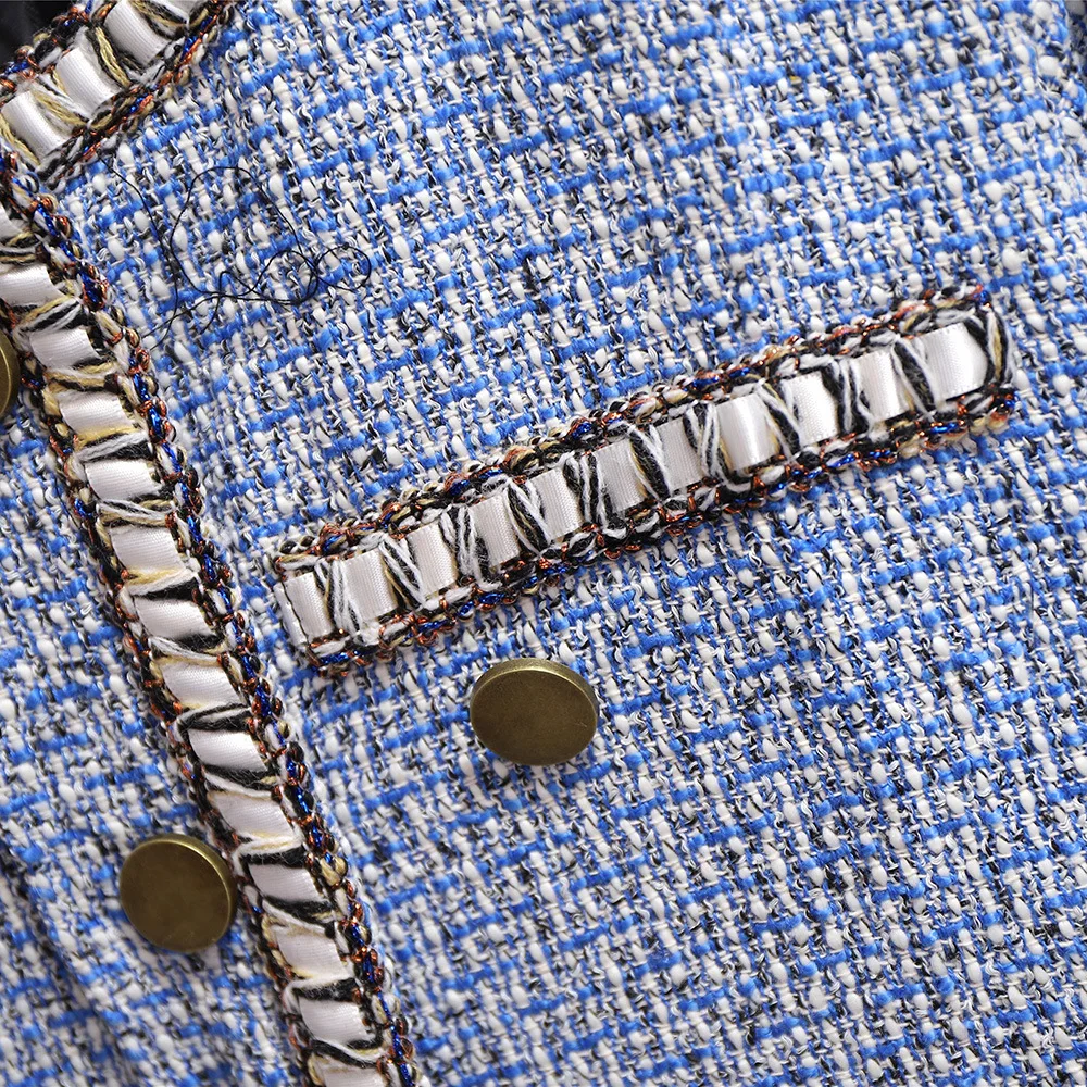 Plus Size Coats and Jackets Women Autumn and Winter O-neck Long Sleeve Small Plaid Pockets Decoration Loose Women Coats
Plus Size Coats and Jackets Women Autumn and Winter O-neck Long Sleeve Small Plaid Pockets Decoration Loose Women Coats