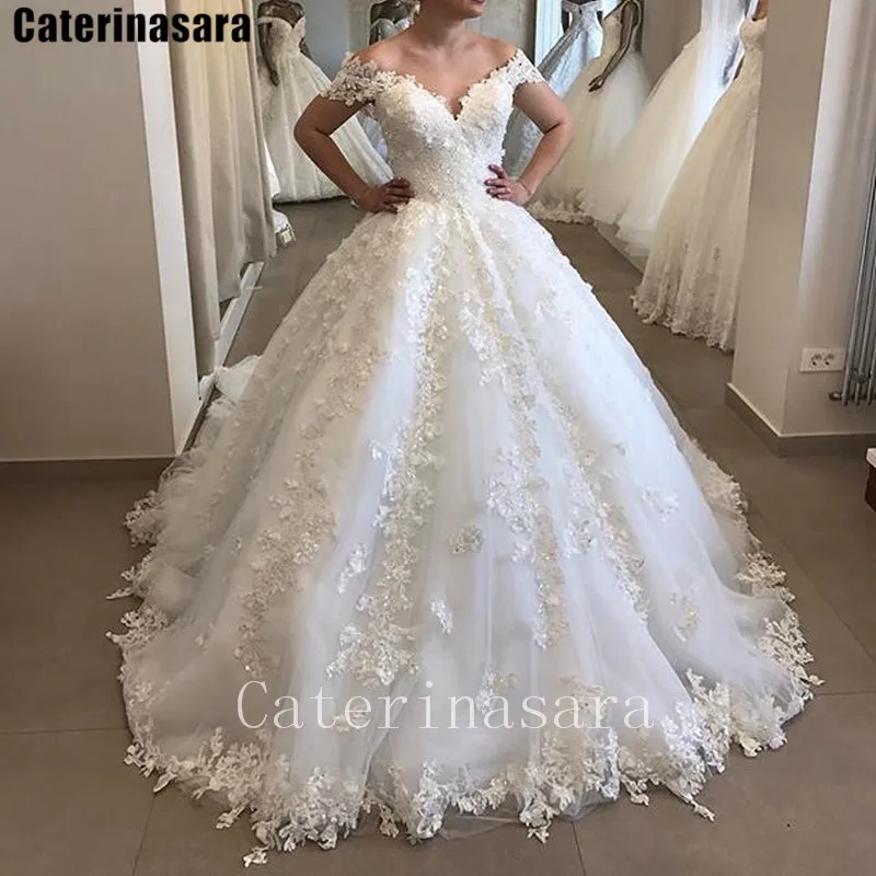 Full Lace Appliques Off-the-Shoulder Zipper Wedding Dress Bridal Ball Gown Custom Made
Full Lace Appliques Off-the-Shoulder Zipper Wedding Dress Bridal Ball Gown Custom Made