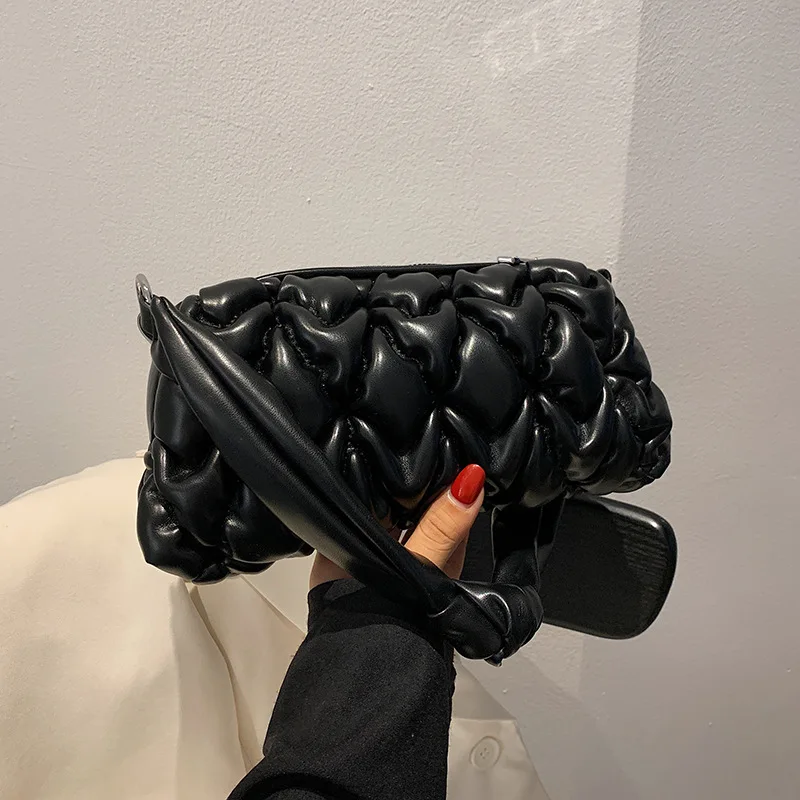High Quality Ladies Fold Pu Shoulder Bag 2021 New Women Bag Fashion Fold Underarm Bag Simple Shoulder Messenger Bag Women
High Quality Ladies Fold Pu Shoulder Bag 2021 New Women Bag Fashion Fold Underarm Bag Simple Shoulder Messenger Bag Women