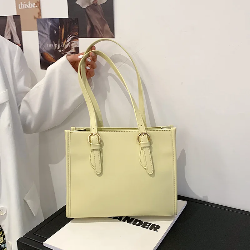 The new one-shoulder atmospheric ladies bag 2021 fashion simple commuter shoulder bag belt decoration solid color messenger bag
The new one-shoulder atmospheric ladies bag 2021 fashion simple commuter shoulder bag belt decoration solid color messenger bag