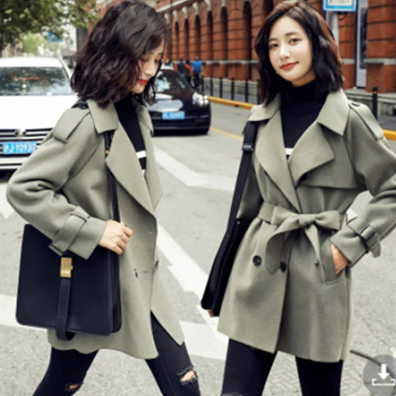 2021 New Spring Women Elegant Turn-down Collar Woolen Coat Vintage Solid Warm Outwear Empire Slim Coat with Belt
2021 New Spring Women Elegant Turn-down Collar Woolen Coat Vintage Solid Warm Outwear Empire Slim Coat with Belt