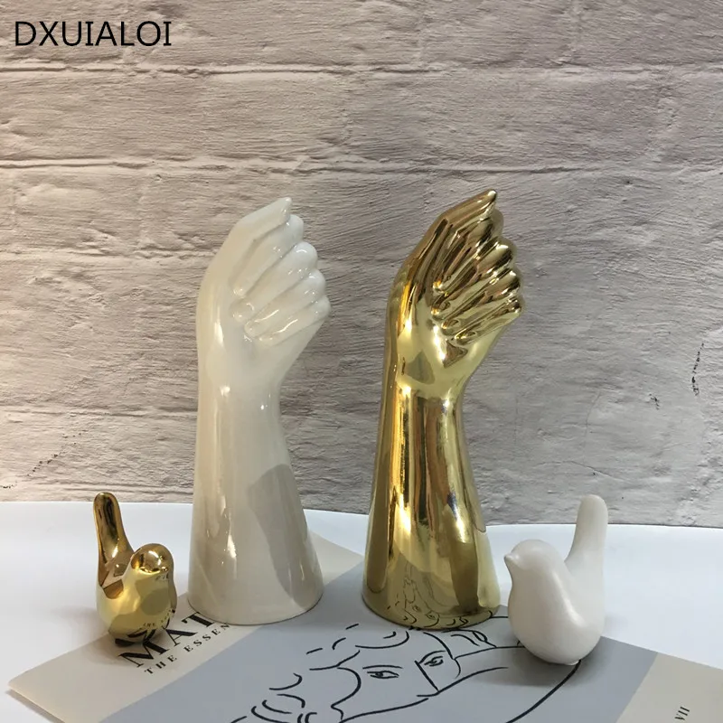ceramics vase Nordic style Golden Hand Vase Flowers Modern Home Office Decor of Creative Floral Composition living room Ornament
ceramics vase Nordic style Golden Hand Vase Flowers Modern Home Office Decor of Creative Floral Composition living room Ornament